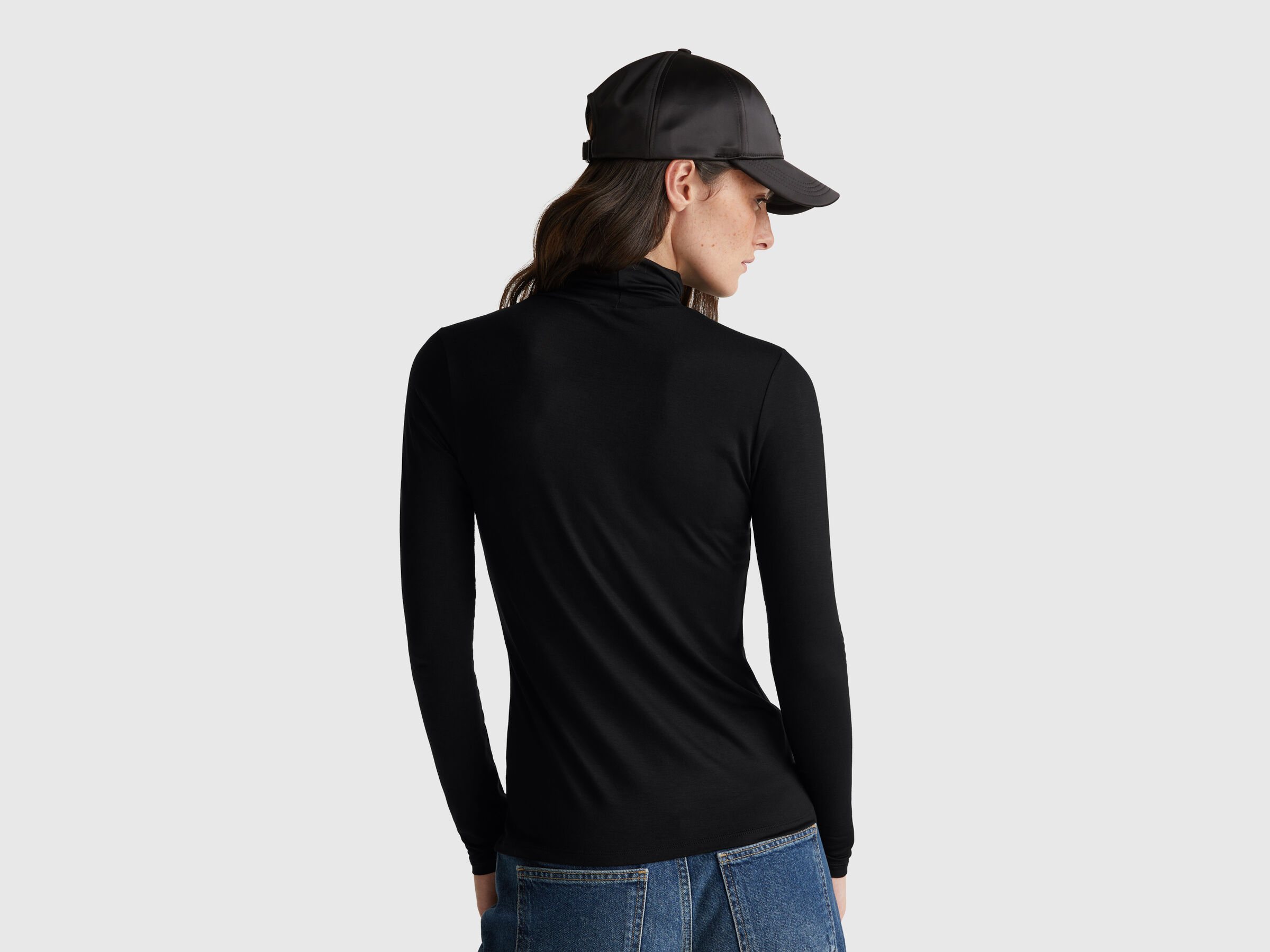 T-SHIRT L/S Women image number 2